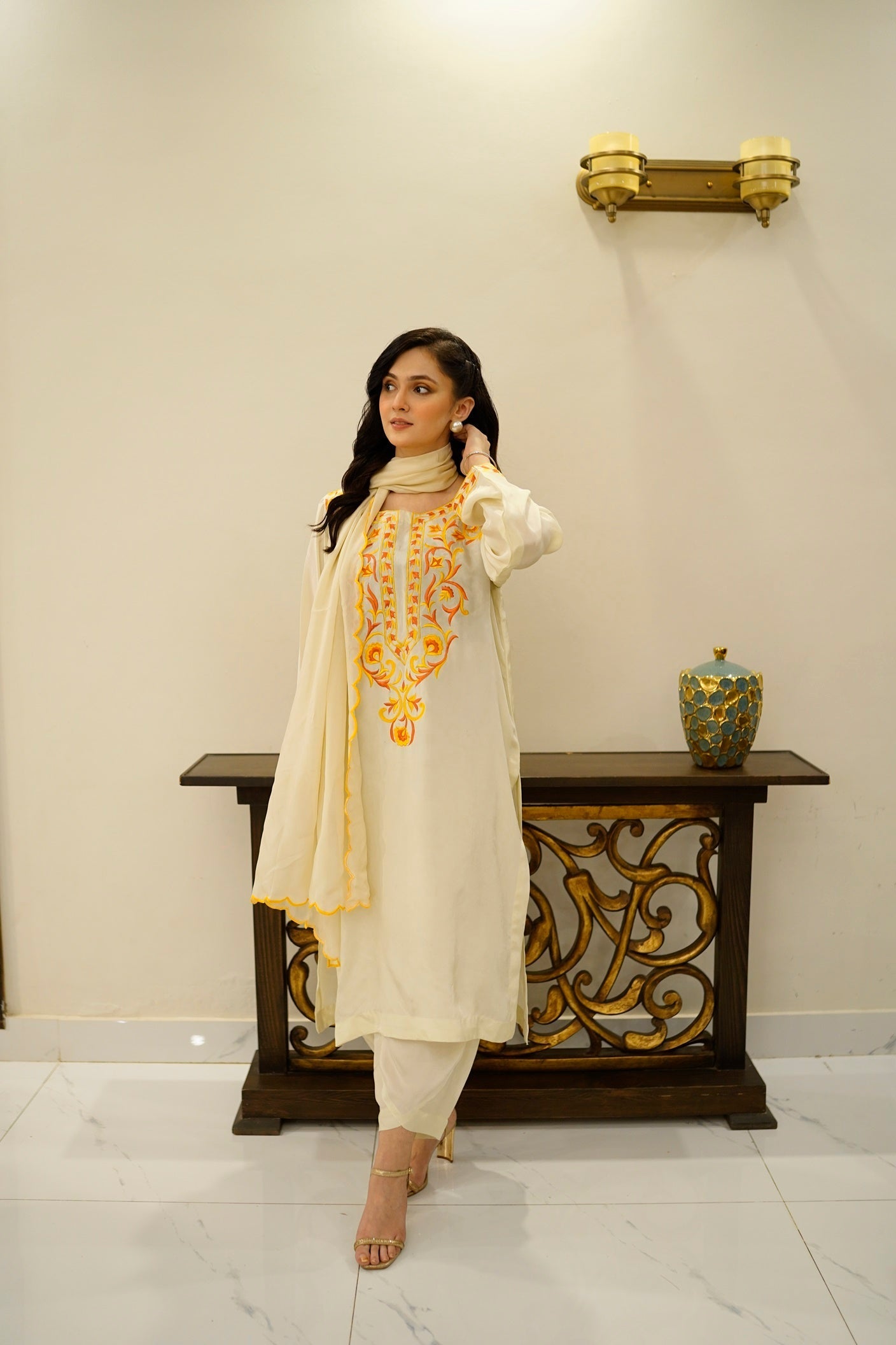 Gul-e-Shehr Linen Embroidery 3pc