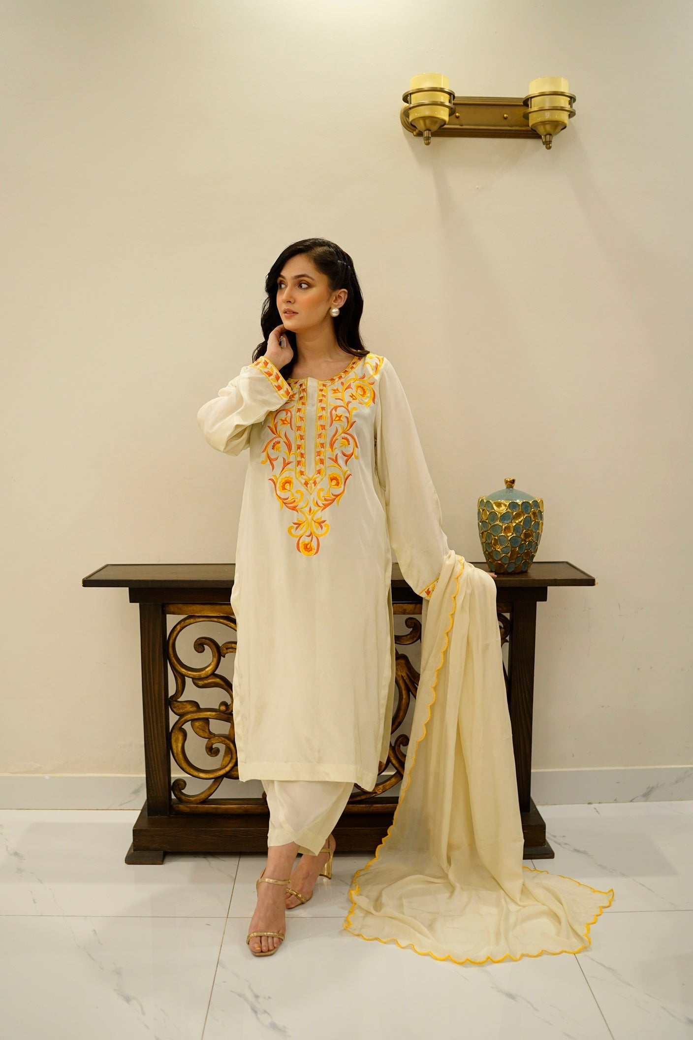 Gul-e-Shehr Linen Embroidery 3pc