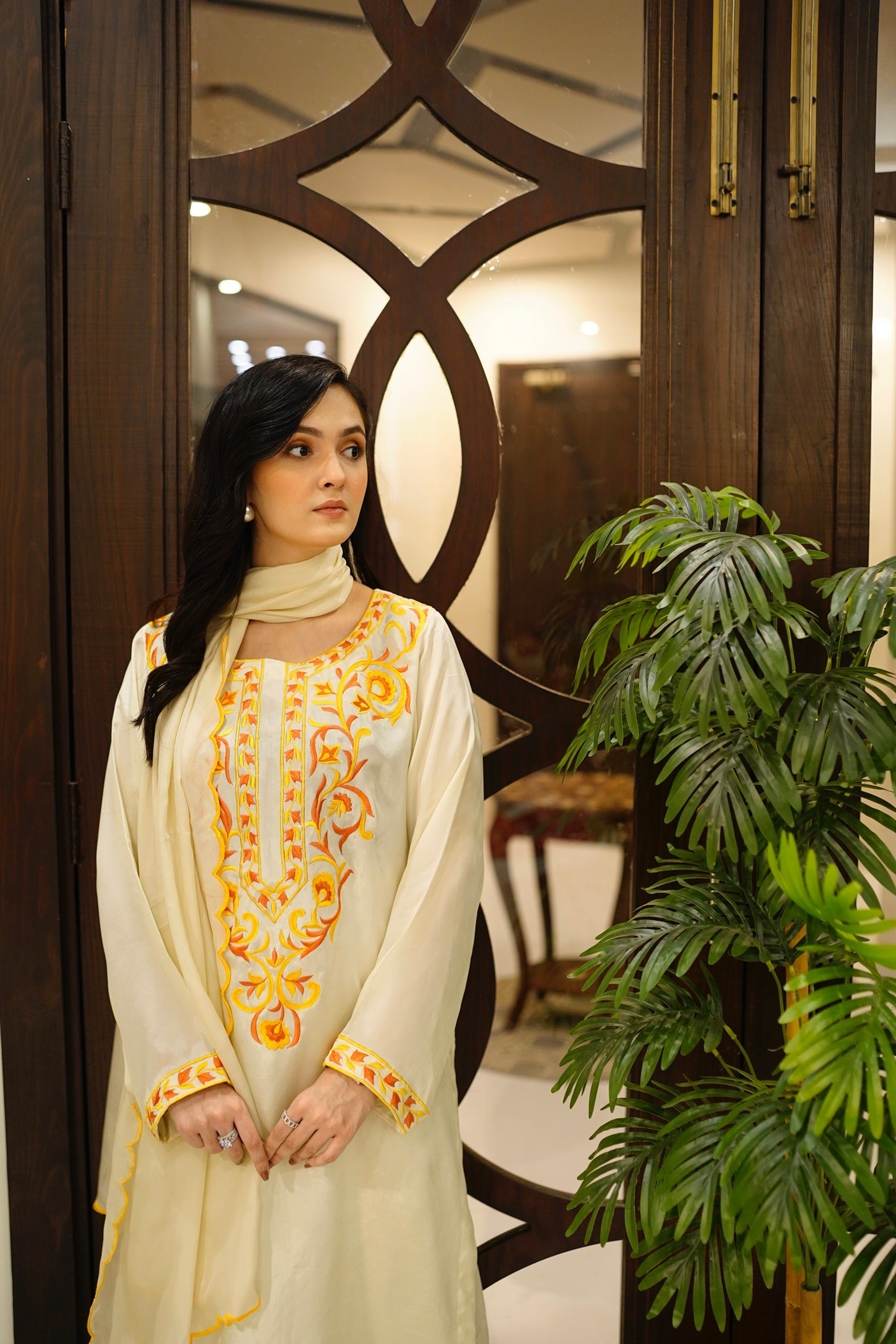 Gul-e-Shehr Linen Embroidery 3pc