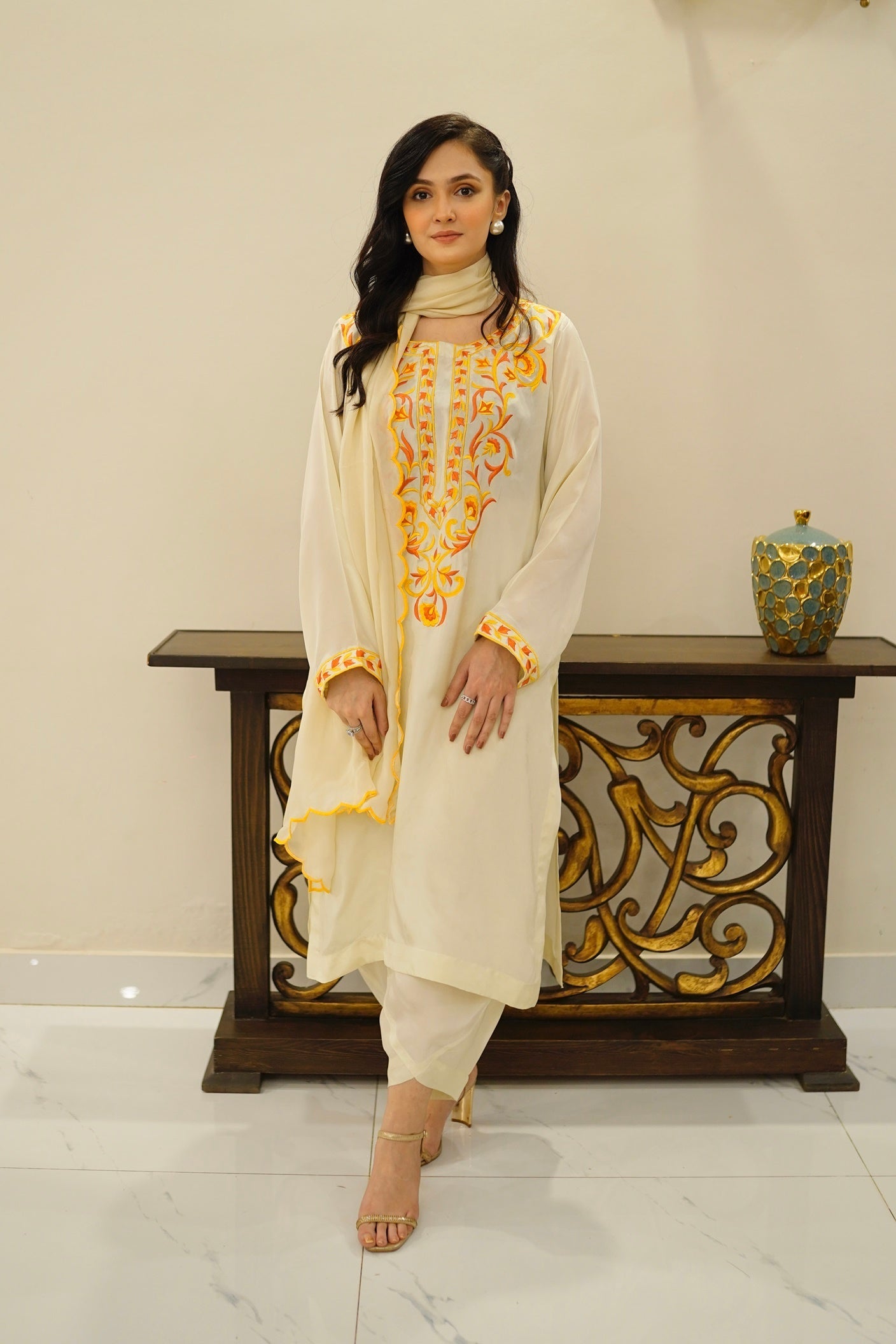 Gul-e-Shehr Linen Embroidery 3pc